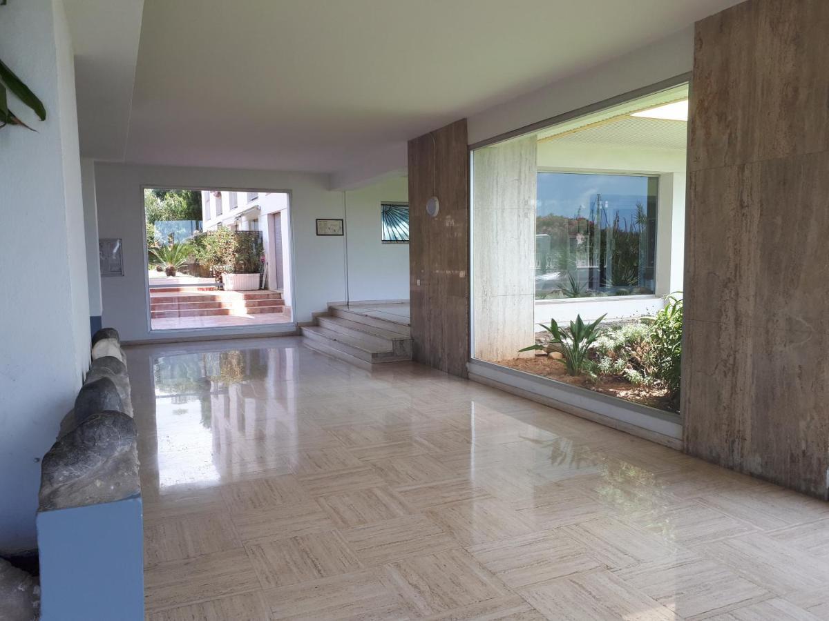 Studio bord de mer Saint-Laurent-du-Var Exterior foto